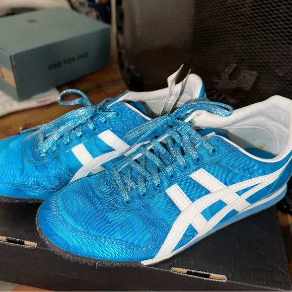 Onitsuka Tiger Shoes - Picture 1 of 13